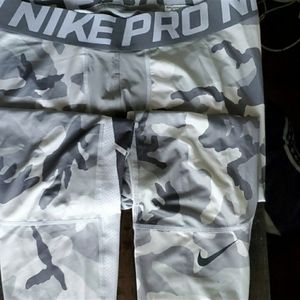 Mens Nike Pro Hypercool White Camo 3/4 Tights